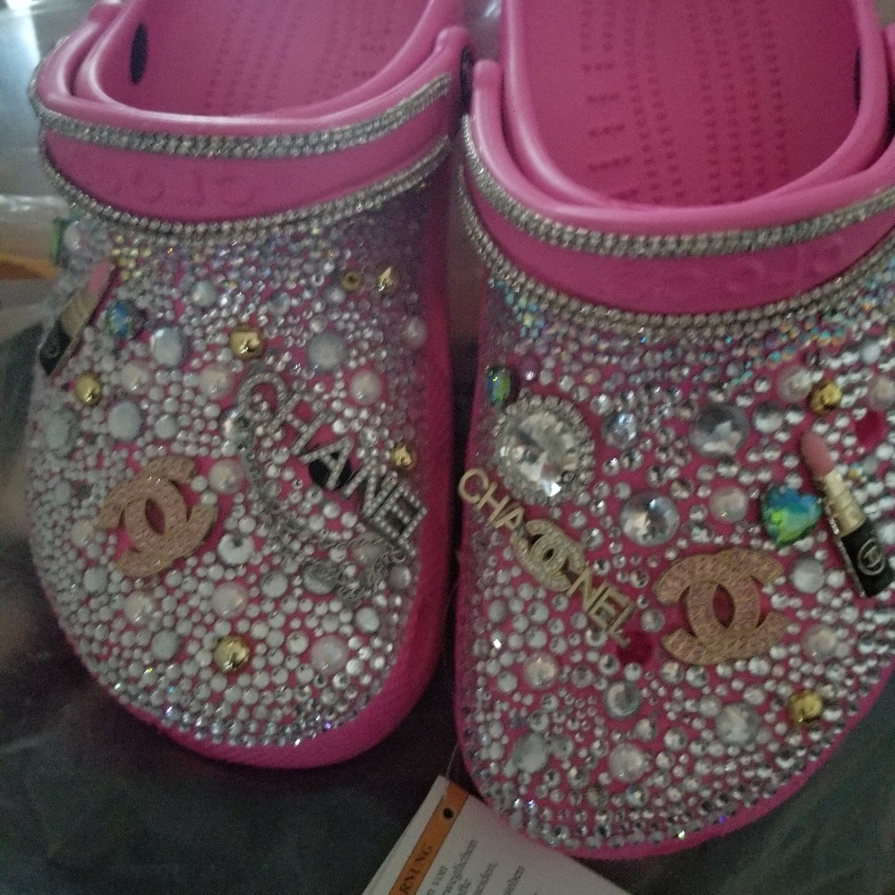 Custom design Blinged Croc - Picture 2 of 3